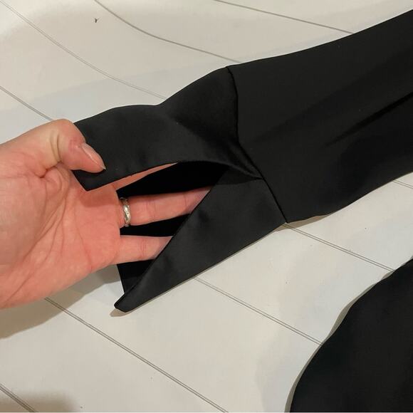 J Crew 365 Black Chiffon Satin Pleated‎ Blouse Top Women’s Size Medium - Picture 4 of 7